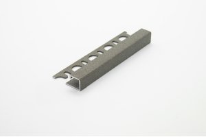 Projolly firkant Symetriclist Stone Gray alu 8 mm 270 cm SL05